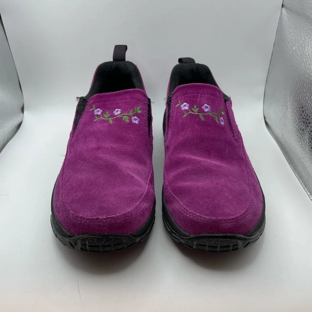 L.L Bean women’s purple slip on floral loafers size 5Y/ women’s 6.5